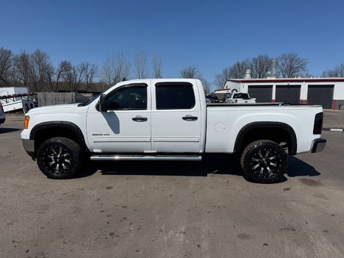 Used 2013 GMC Sierra 2500 SLE w/ SLE Preferred Package image 2