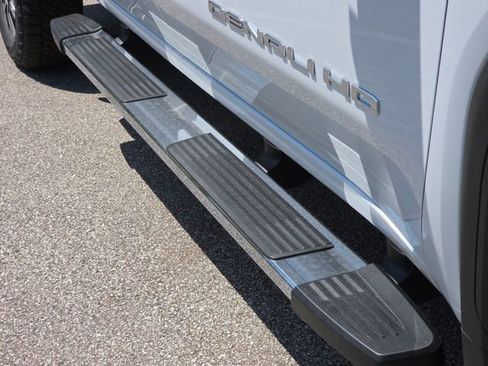 New 2026 GMC Sierra 3500 Denali w/ Denali Reserve Package AWD/4WD image 20