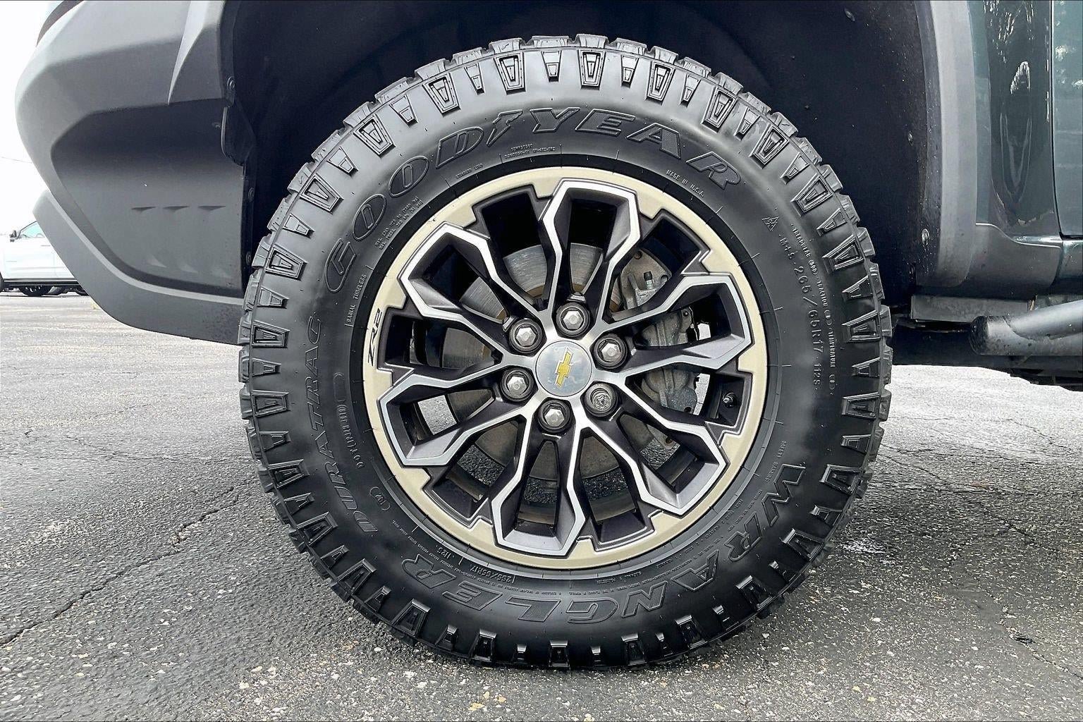 Used 2018 Chevrolet Colorado ZR2 AWD/4WD image 9