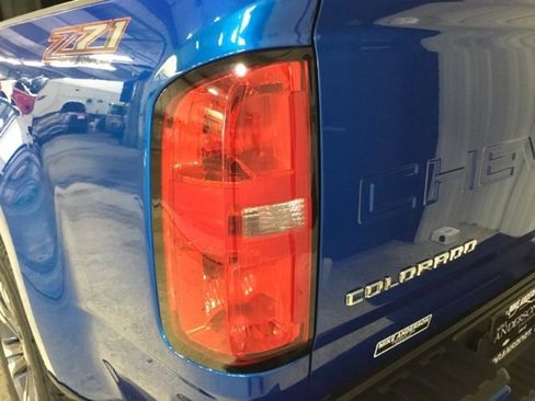 Used 2022 Chevrolet Colorado Z71 image 14