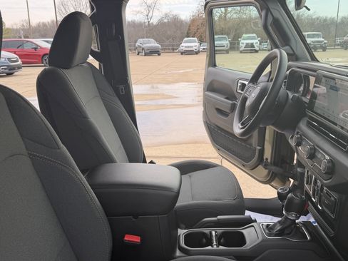 New 2026 Jeep Gladiator Sport AWD/4WD image 29