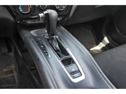 Used 2022 Honda HR-V LX image 28