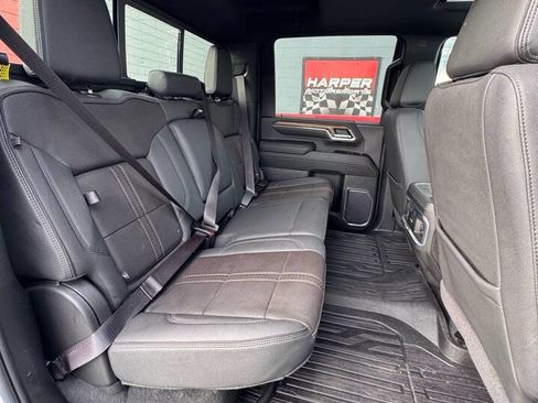 Used 2024 Chevrolet Silverado 3500 High Country w/ Technology Package image 16