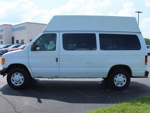 Used 2007 Ford E-250 and Econoline 250 RWD image 4