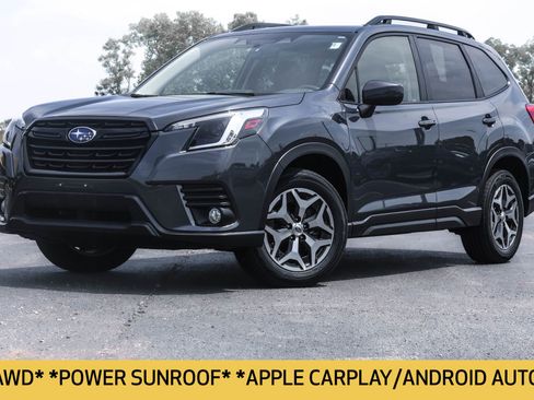 Used 2022 Subaru Forester Premium image 2