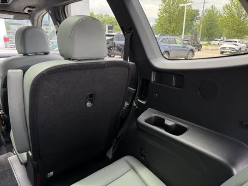Used 2024 Kia Telluride SX Prestige X-Pro AWD/4WD image 31
