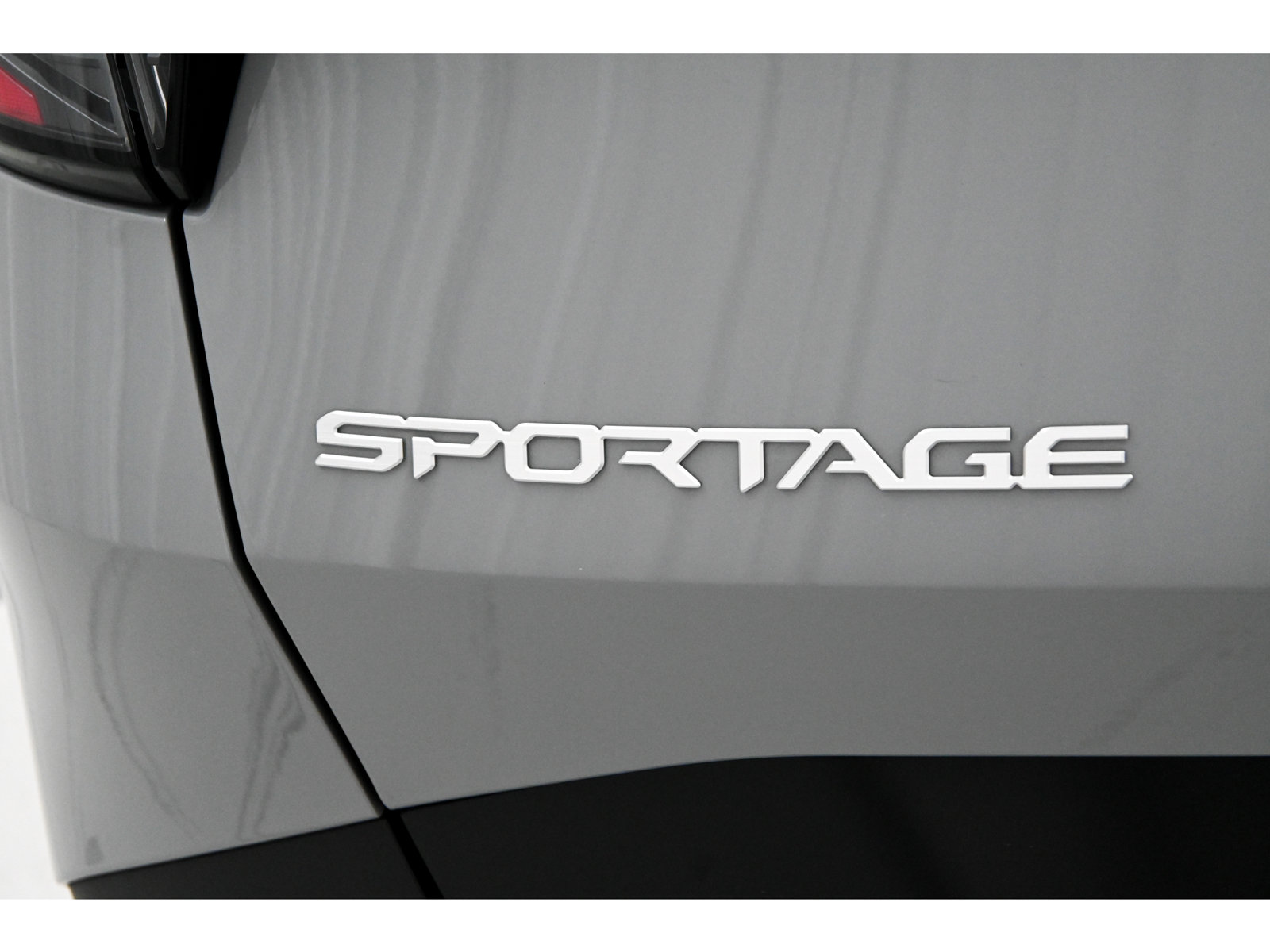 Used 2026 Kia Sportage EX w/ EX Panorama Roof Package FWD image 36