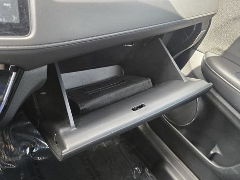 Used 2021 Honda HR-V EX image 21