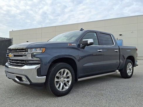 Used 2022 Chevrolet Silverado 1500 LTZ w/ LTZ Premium Package AWD/4WD image 6