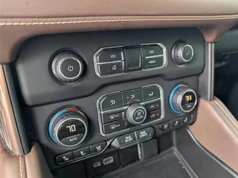 Used 2021 Chevrolet Tahoe High Country image 15