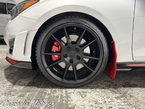 Used 2022 Hyundai Veloster N FWD image 27