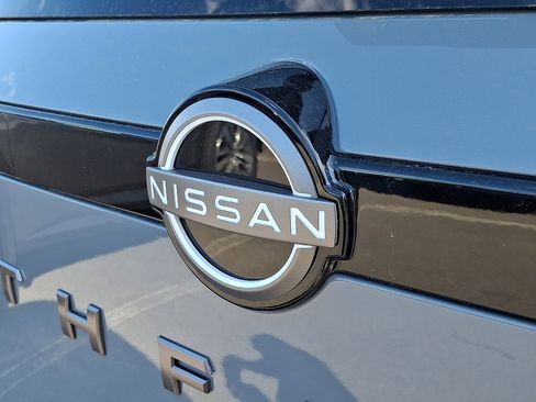 New 2026 Nissan Pathfinder Platinum AWD/4WD image 12