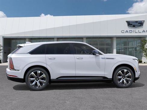 New 2025 Cadillac Escalade IQ Luxury 2 AWD/4WD image 6