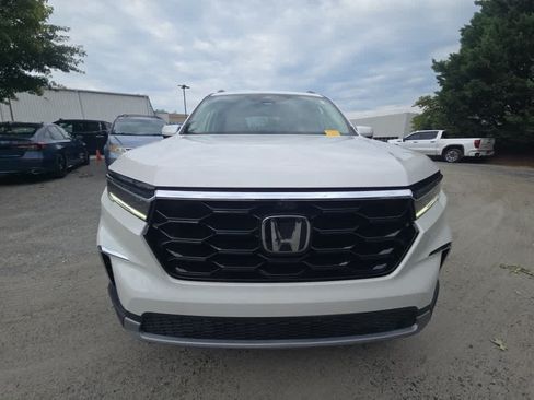 Used 2023 Honda Pilot Elite image 4