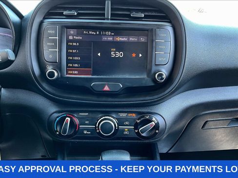 Used 2023 Kia Soul LX w/ LX Technology Package FWD image 17