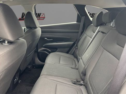 Certified 2025 Hyundai Tucson SE image 10