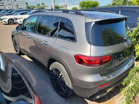 Used 2023 Mercedes-Benz GLB 250 image 4