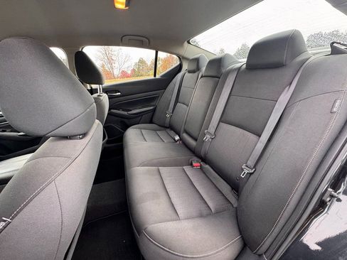 Used 2021 Nissan Altima 2.5 SV image 16