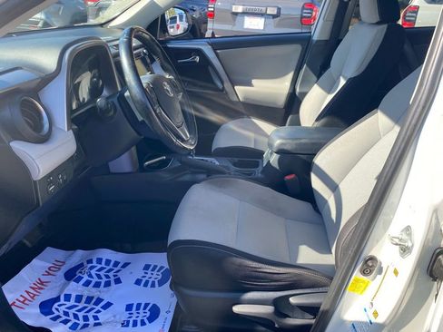 Used 2018 Toyota RAV4 XLE image 6