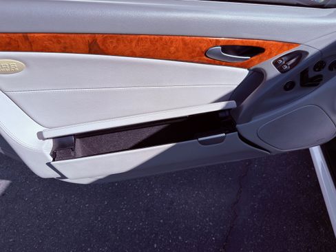 Used 2007 Mercedes-Benz SL 550 image 17