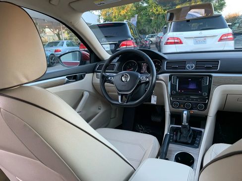 Used 2016 Volkswagen Passat 1.8T SE image 13