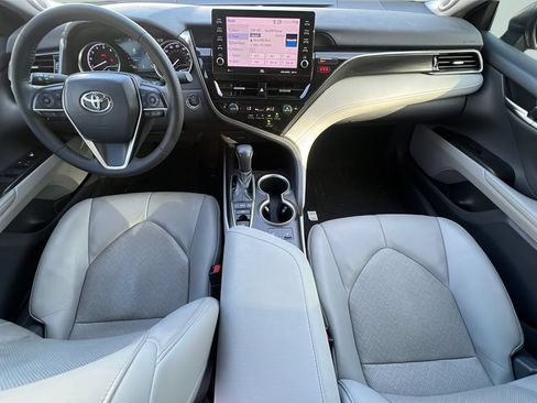 Certified 2021 Toyota Camry XLE w/ Navigation Package FWD image 10