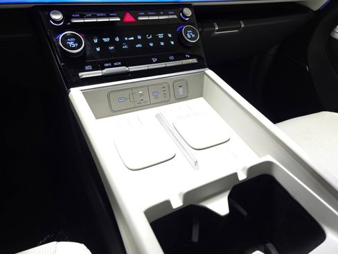 Certified 2025 Hyundai Santa Fe Limited image 29