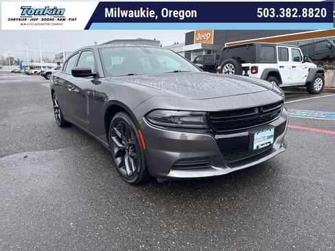 Used 2021 Dodge Charger SXT w/ Blacktop Package image 1