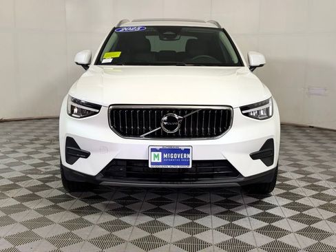 Used 2025 Volvo XC40 B5 Core w/ Protection Package Premier image 10