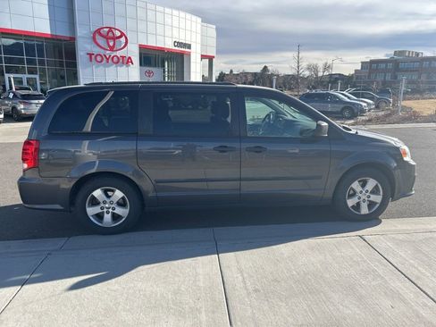 Used 2016 Dodge Grand Caravan SE w/ SE Plus Package image 22