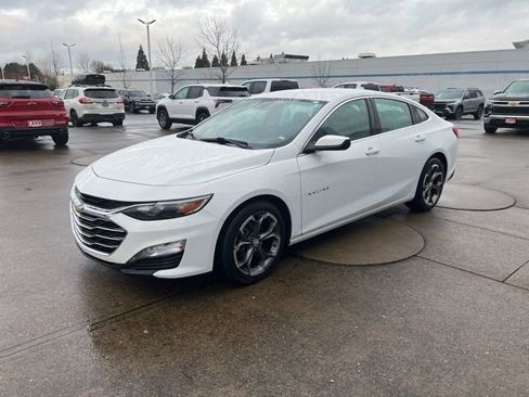 Used 2023 Chevrolet Malibu LT image 3
