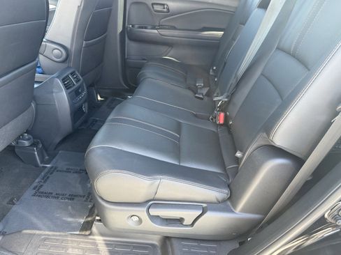 Used 2022 Honda Pilot TrailSport image 43