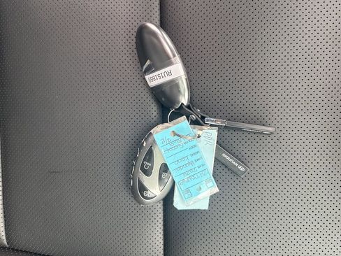 Used 2024 Hyundai Kona Limited image 37