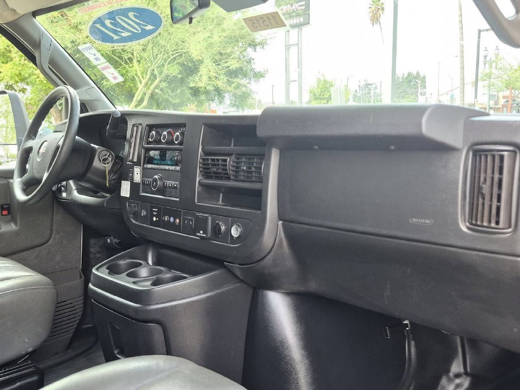 Used 2021 GMC Savana 3500 Extended w/ Power Convenience Package RWD image 30
