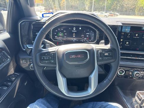 Used 2023 GMC Sierra 1500 SLT w/ SLT Premium Package image 17
