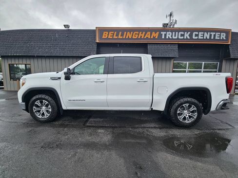 Used 2021 GMC Sierra 1500 SLE w/ Fleet Comfort Package AWD/4WD image 2
