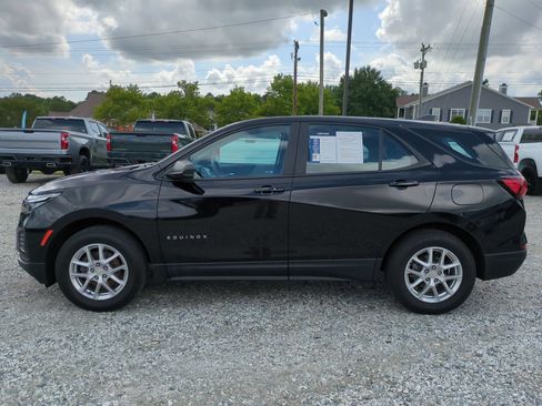 Used 2023 Chevrolet Equinox LS AWD/4WD image 7