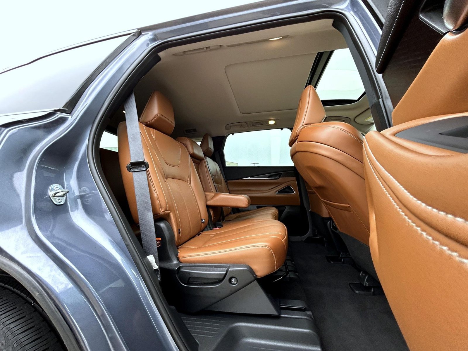Certified 2023 INFINITI QX60 Sensory w/ Vision Package AWD/4WD image 18