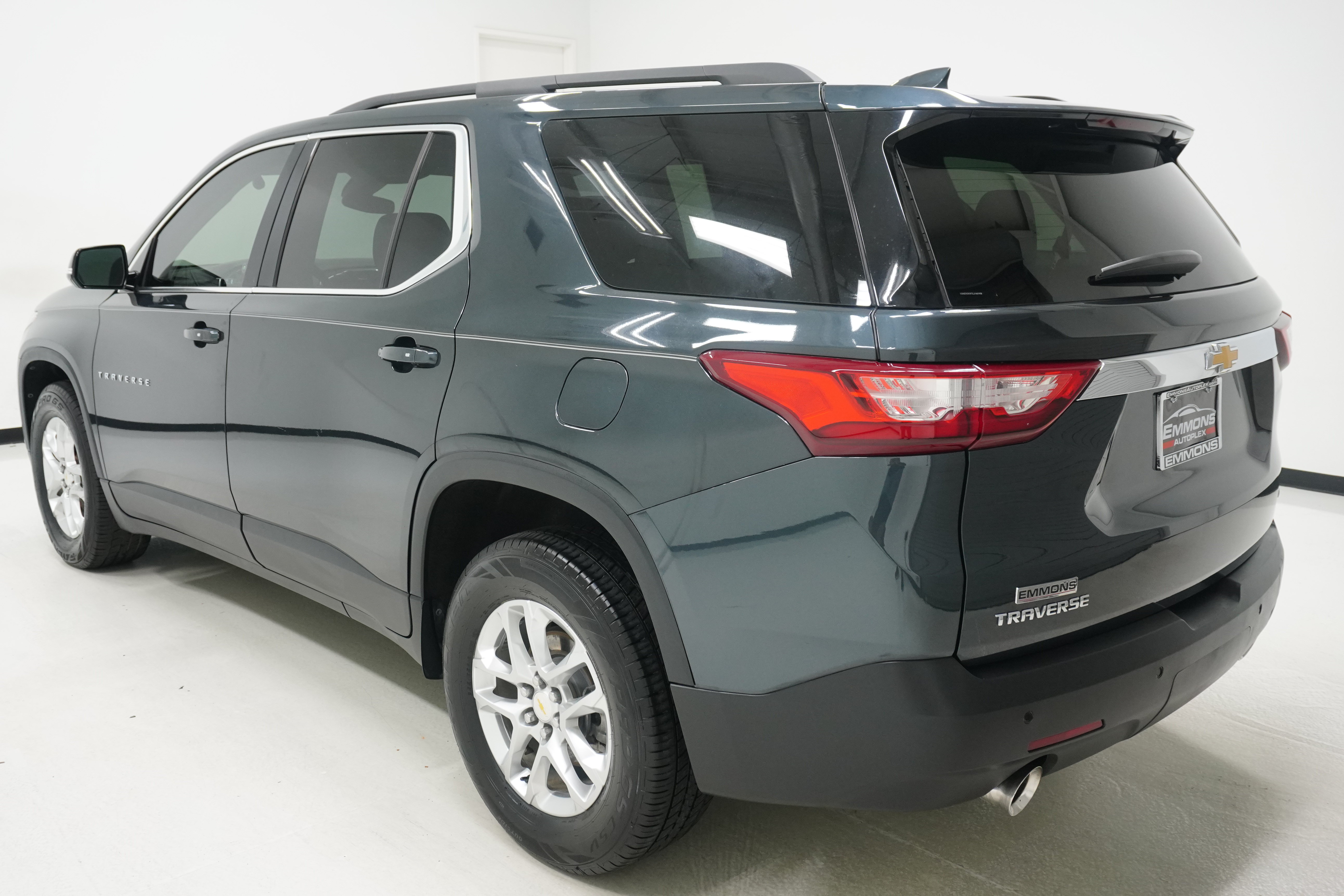Used 2020 Chevrolet Traverse LT FWD image 5