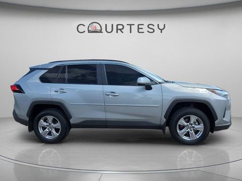 Certified 2025 Toyota RAV4 XLE AWD/4WD image 6
