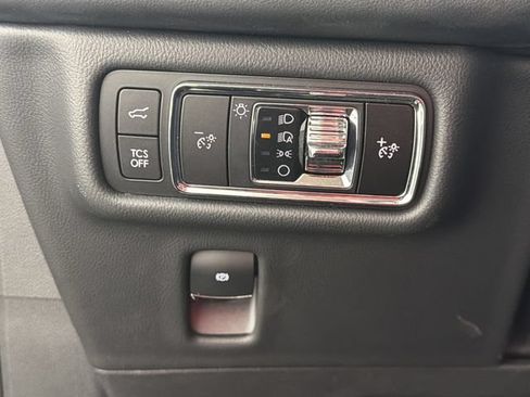 Certified 2023 Lincoln Nautilus AWD w/ Premium Package image 16
