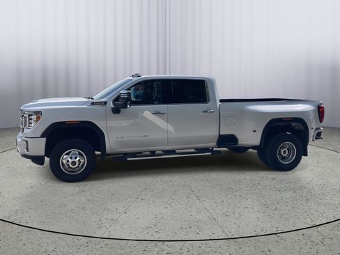 Used 2022 GMC Sierra 3500 Denali w/ Denali Ultimate Package image 2