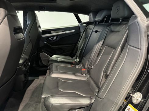 Used 2020 Lamborghini Urus image 38