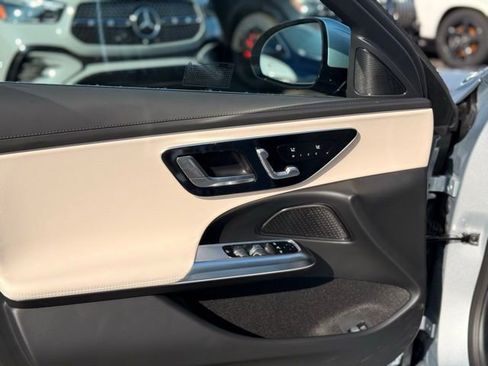 New 2026 Mercedes-Benz E 350 4MATIC Sedan image 17