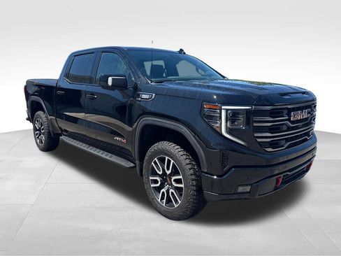 Used 2025 GMC Sierra 1500 AT4 w/ AT4 Premium Package AWD/4WD image 18