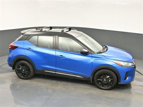 Used 2024 Nissan Kicks SR w/ SR Premium Package image 34