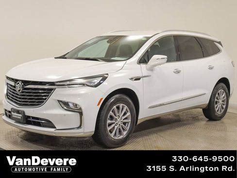 Used 2024 Buick Enclave Premium image 1