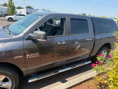 Used 2016 RAM 1500 Big Horn AWD/4WD image 2