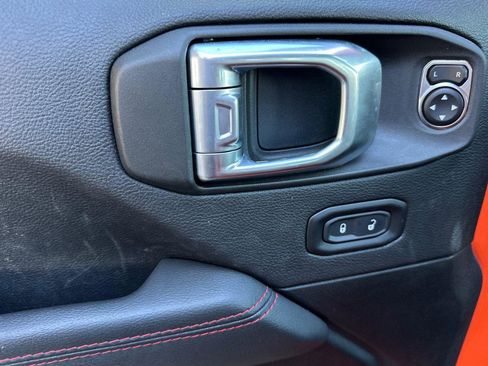 Used 2023 Jeep Wrangler Unlimited Rubicon 4xe image 10