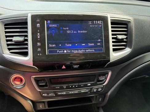 Used 2018 Honda Pilot EX-L image 11